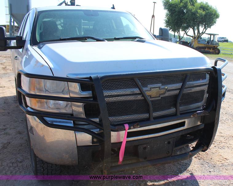 image for item I1570 2009 Chevrolet Silverado 2500HD Z71 Ext. Cab pickup truck