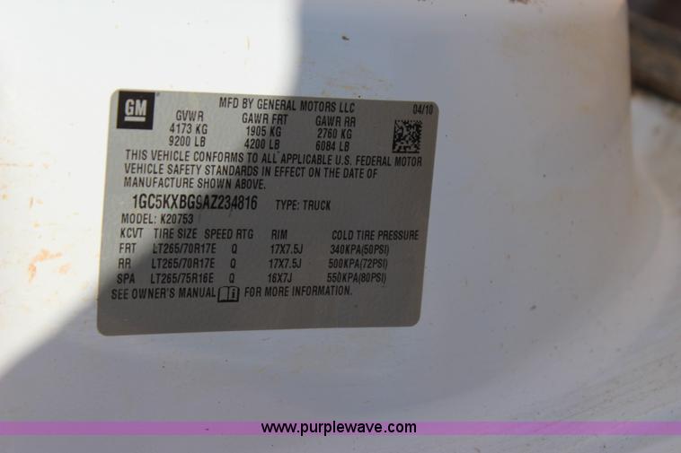 image for item I1571 2010 Chevrolet Silverado 2500HD Z71 Ext. Cab pickup truck