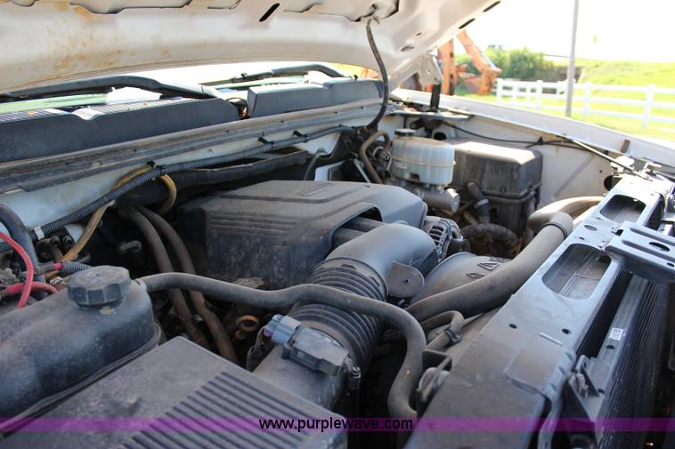 image for item I1571 2010 Chevrolet Silverado 2500HD Z71 Ext. Cab pickup truck