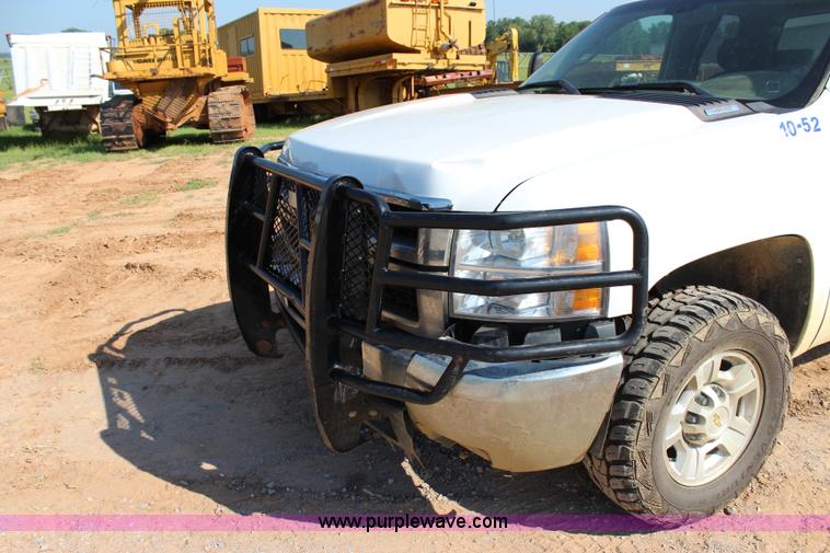 image for item I1571 2010 Chevrolet Silverado 2500HD Z71 Ext. Cab pickup truck