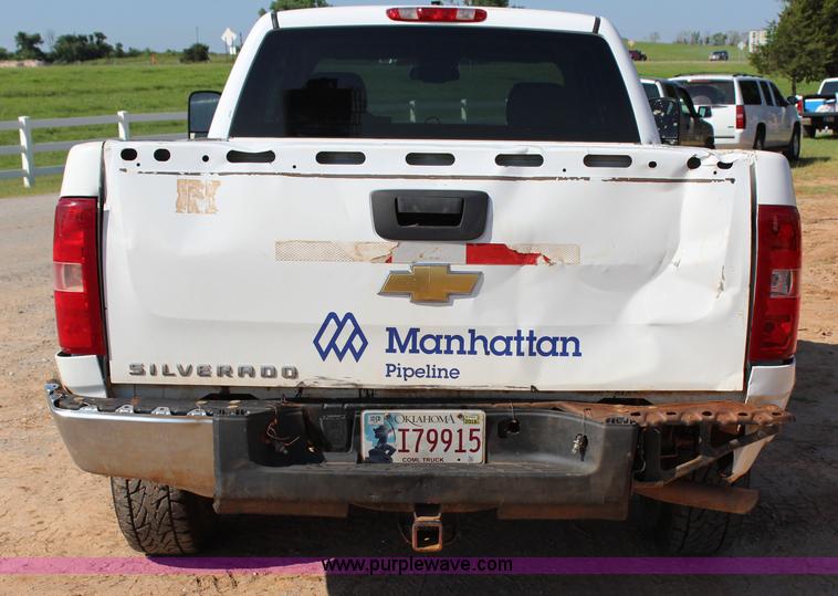 image for item I1573 2009 Chevrolet Silverado 1500 Z71 Ext. Cab pickup truck