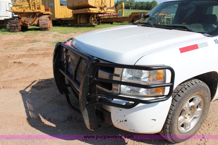 image for item I1573 2009 Chevrolet Silverado 1500 Z71 Ext. Cab pickup truck