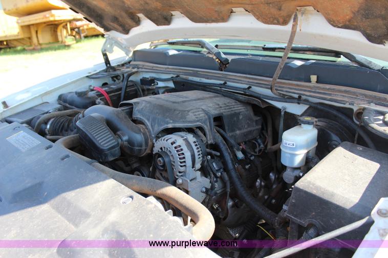 image for item I1573 2009 Chevrolet Silverado 1500 Z71 Ext. Cab pickup truck