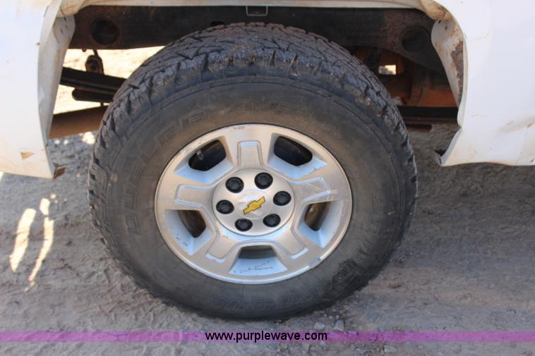 image for item I1573 2009 Chevrolet Silverado 1500 Z71 Ext. Cab pickup truck