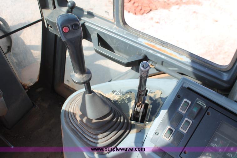 image for item I1577 2000 Case 580L backhoe