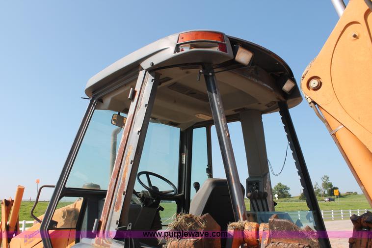 image for item I1577 2000 Case 580L backhoe