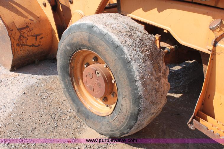 image for item I1577 2000 Case 580L backhoe
