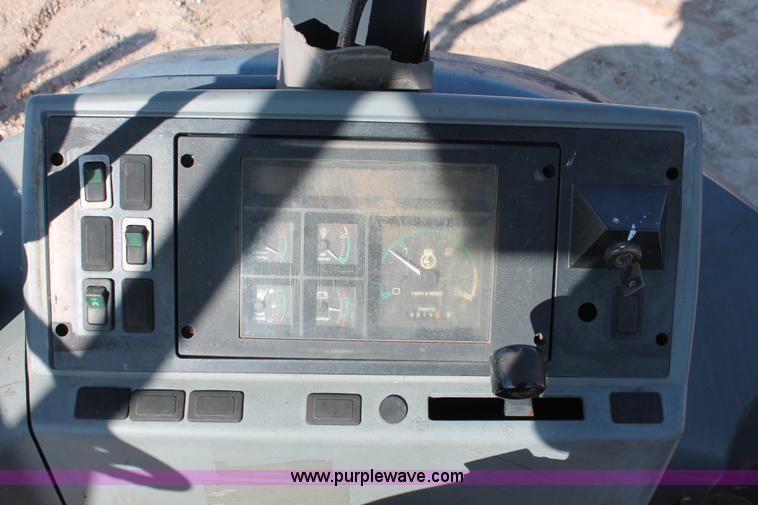 image for item I1578 1998 Case 580L backhoe