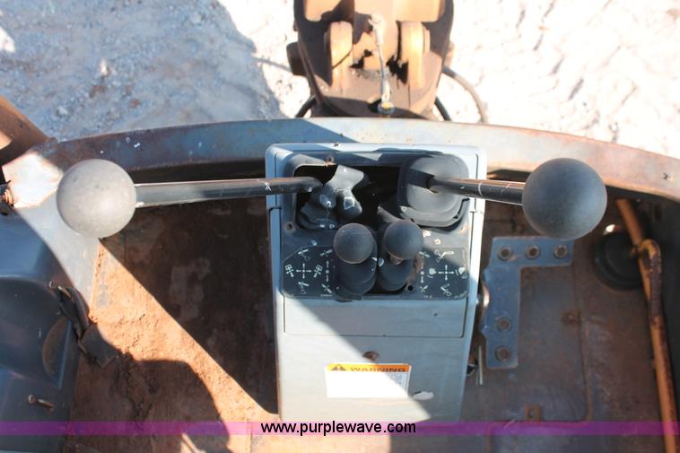 image for item I1578 1998 Case 580L backhoe