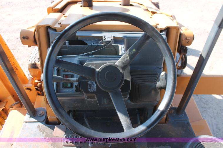 image for item I1581 1998 Case 580 Super L backhoe