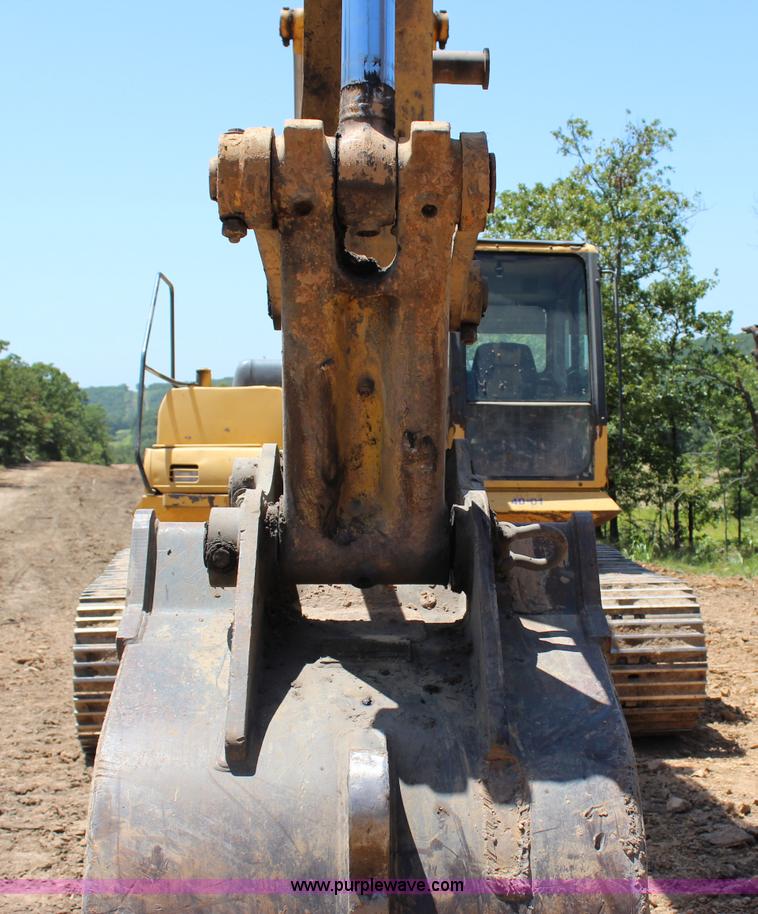 image for item I1582 2005 Komatsu PC300LC-7 excavator