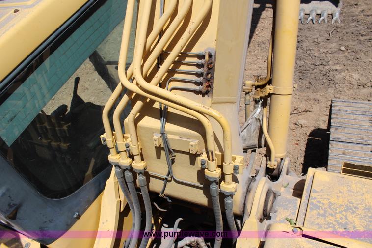 image for item I1582 2005 Komatsu PC300LC-7 excavator