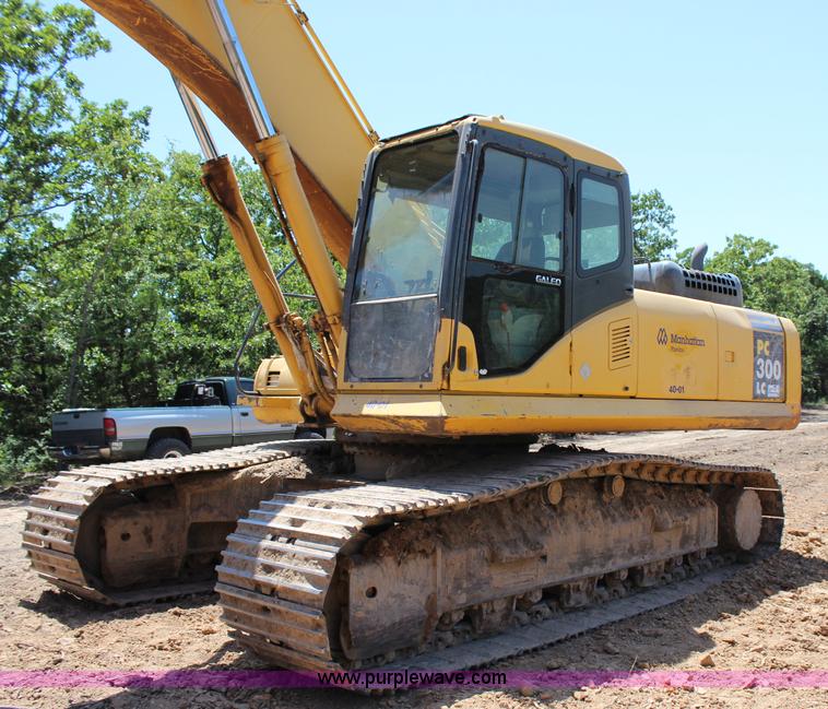 image for item I1582 2005 Komatsu PC300LC-7 excavator