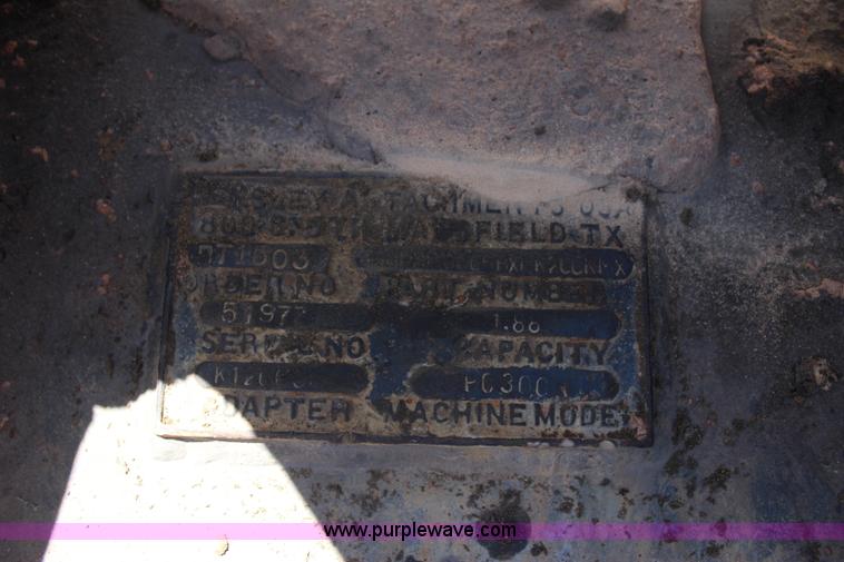 image for item I1582 2005 Komatsu PC300LC-7 excavator