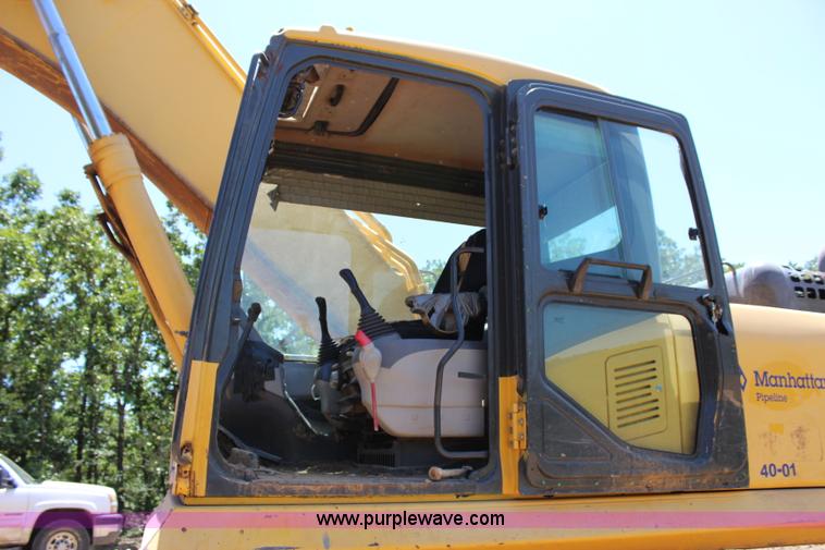 image for item I1582 2005 Komatsu PC300LC-7 excavator