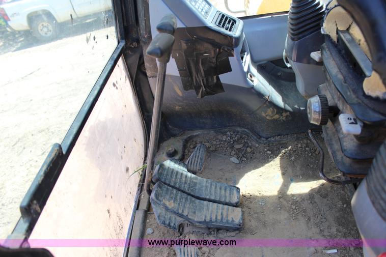 image for item I1582 2005 Komatsu PC300LC-7 excavator