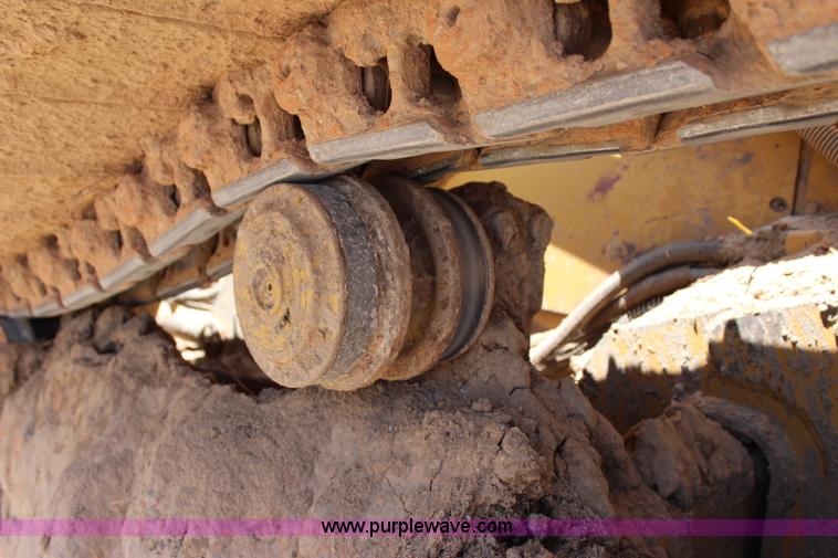 image for item I1583 2001 Caterpillar D6M LGP dozer