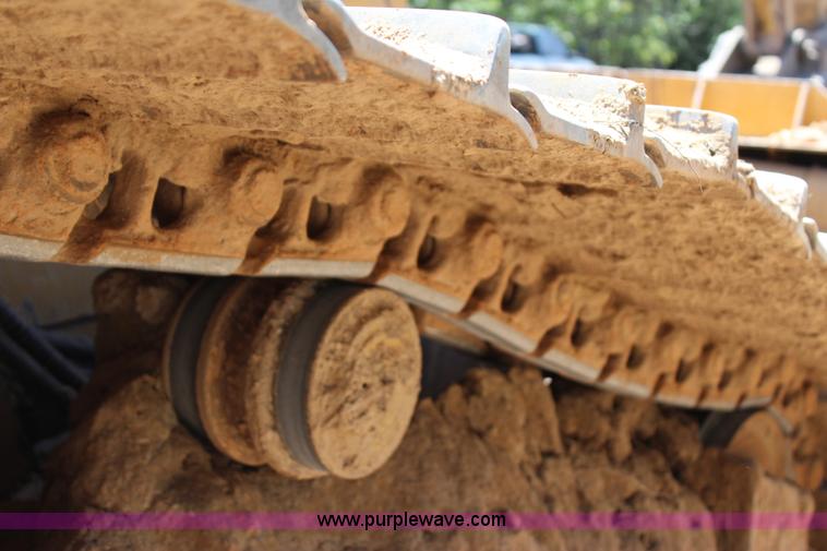 image for item I1583 2001 Caterpillar D6M LGP dozer