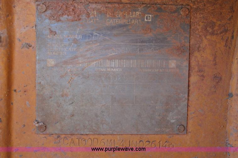 image for item I1583 2001 Caterpillar D6M LGP dozer