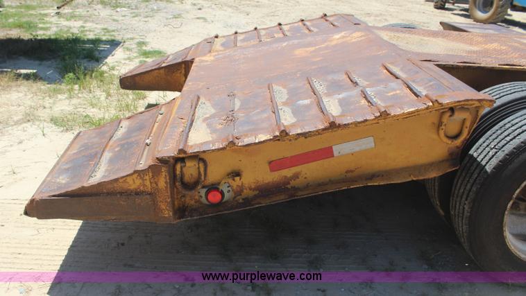 image for item I1584 1999 Atoka 24DE503 drop deck trailer