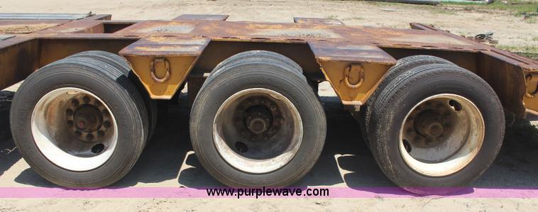 image for item I1584 1999 Atoka 24DE503 drop deck trailer