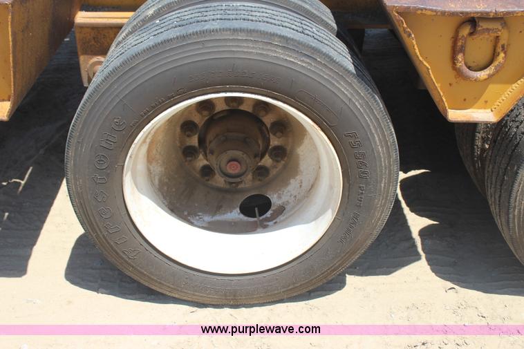 image for item I1584 1999 Atoka 24DE503 drop deck trailer