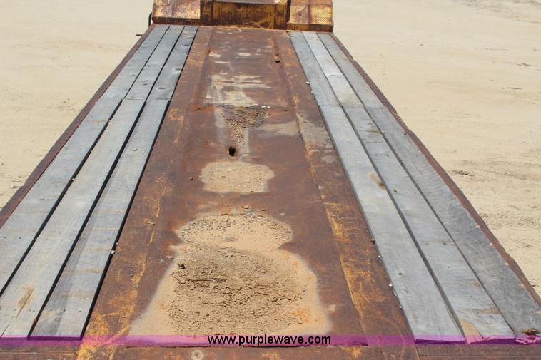 image for item I1584 1999 Atoka 24DE503 drop deck trailer
