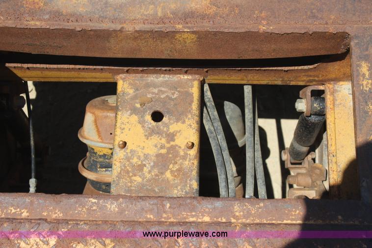 image for item I1584 1999 Atoka 24DE503 drop deck trailer