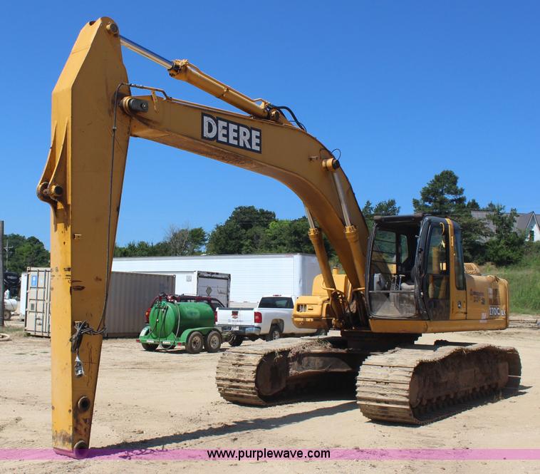 image for item I1585 2004 John Deere 270C LC excavator