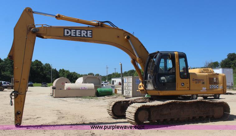 image for item I1585 2004 John Deere 270C LC excavator