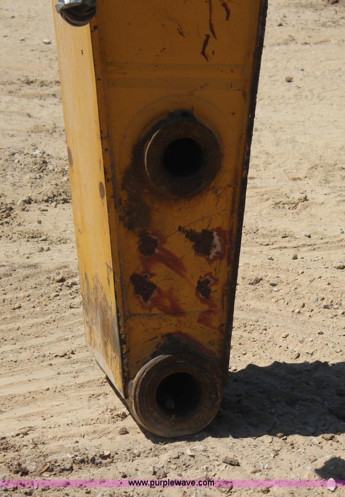 image for item I1585 2004 John Deere 270C LC excavator