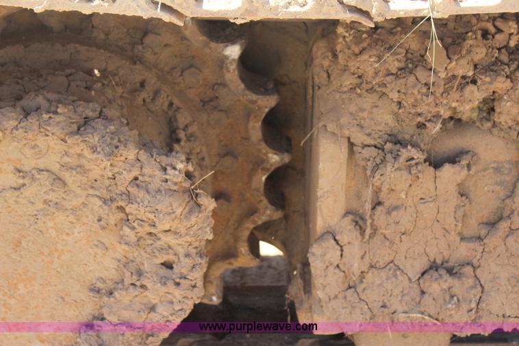 image for item I1585 2004 John Deere 270C LC excavator