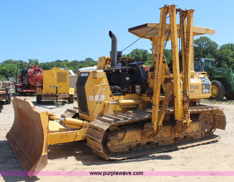 image for item I1586 2006 Komatsu D41P-6 pipelayer
