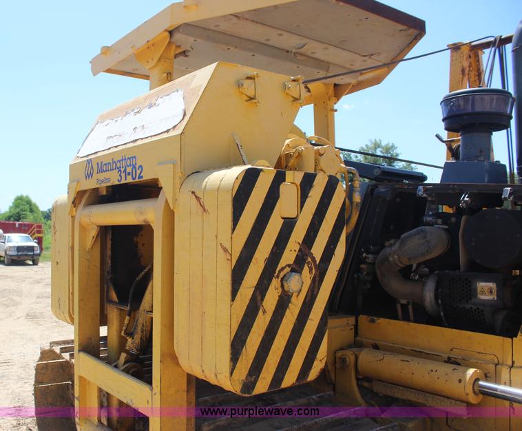 image for item I1586 2006 Komatsu D41P-6 pipelayer