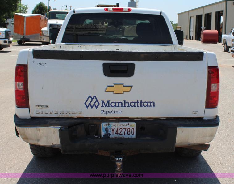 image for item I1588 2009 Chevrolet Silverado 1500 LT Ext. Cab pickup truck