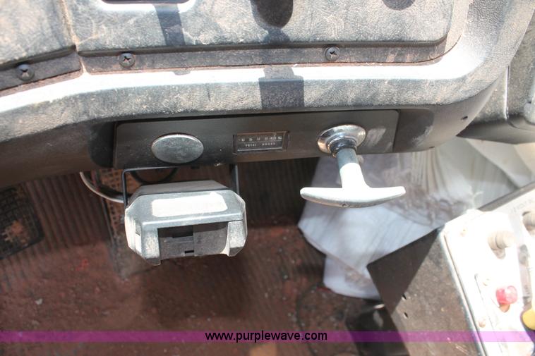 image for item I1592 1988 Ford L8000 vacuum truck