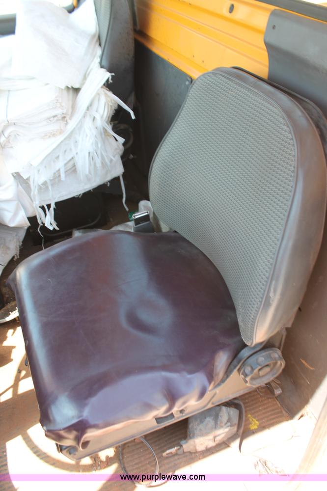 image for item I1592 1988 Ford L8000 vacuum truck