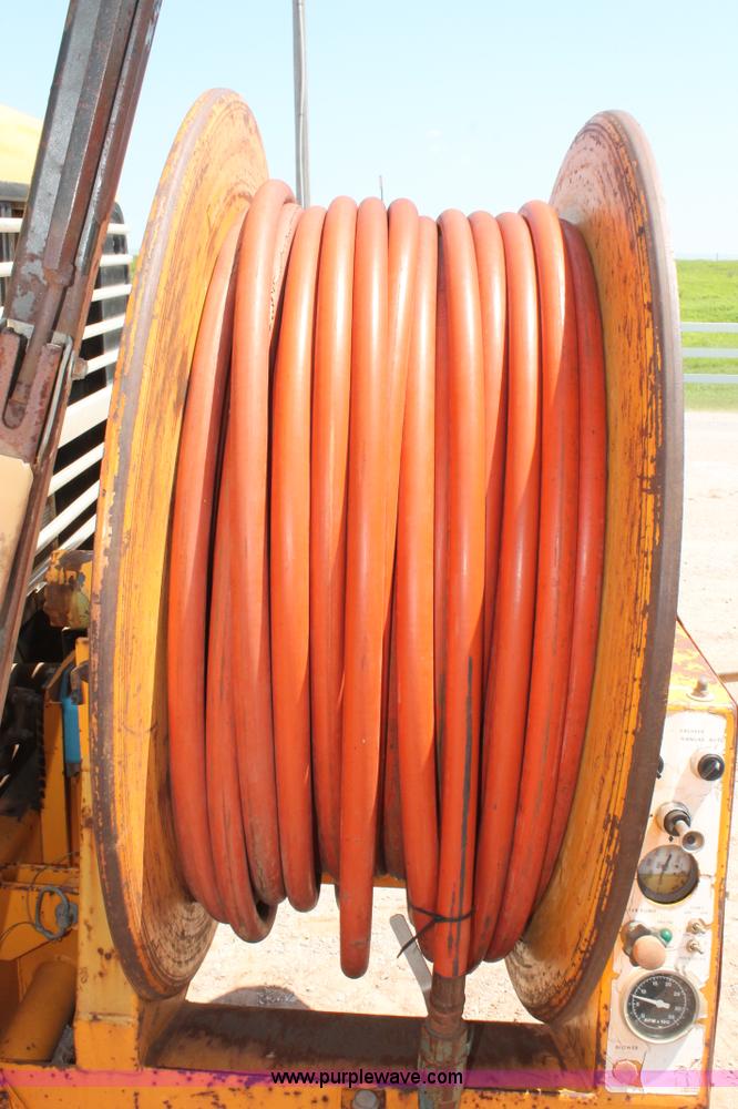 image for item I1592 1988 Ford L8000 vacuum truck