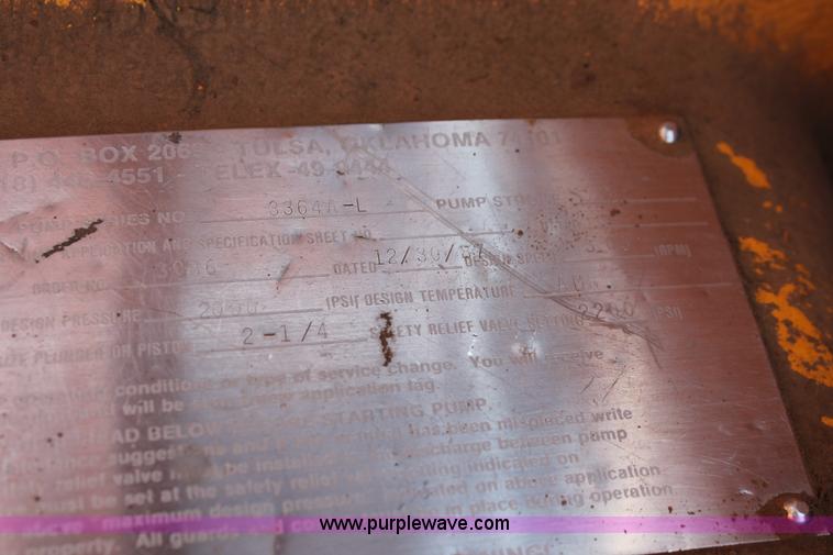 image for item I1592 1988 Ford L8000 vacuum truck