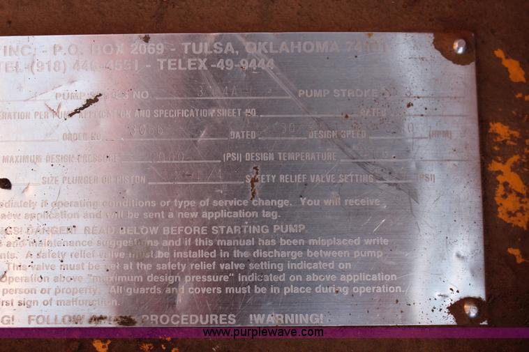 image for item I1592 1988 Ford L8000 vacuum truck