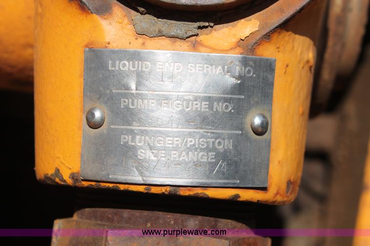 image for item I1592 1988 Ford L8000 vacuum truck