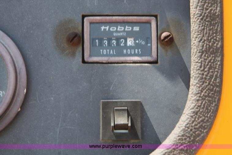 image for item I1592 1988 Ford L8000 vacuum truck