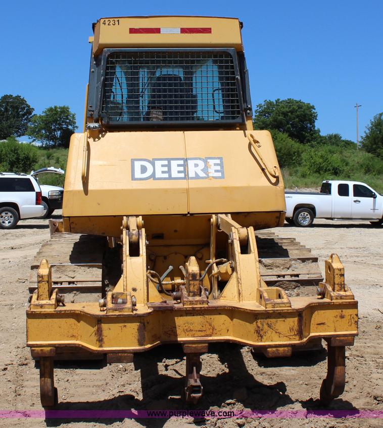 image for item I1593 2004 John Deere 750C LT dozer