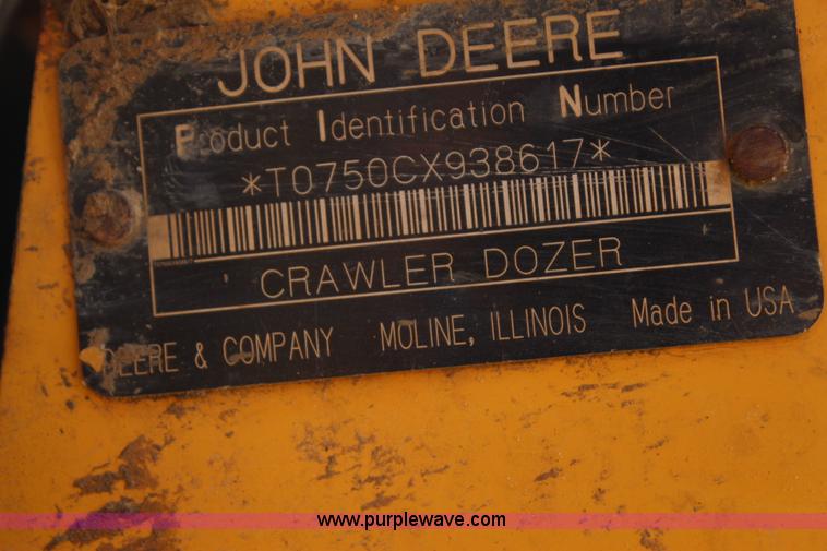 image for item I1593 2004 John Deere 750C LT dozer