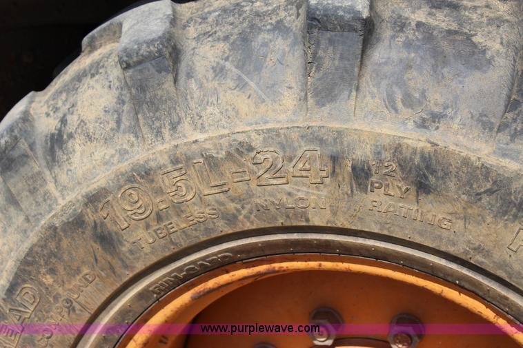 image for item I1595 2004 Case 580M Series II backhoe