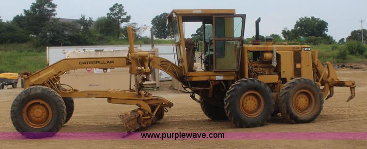 image for item J4489 1986 Caterpillar 12G motor grader