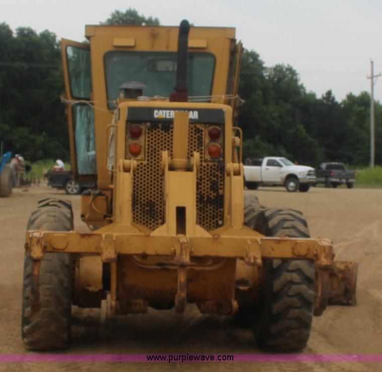 image for item J4489 1986 Caterpillar 12G motor grader