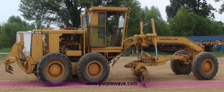 image for item J4489 1986 Caterpillar 12G motor grader