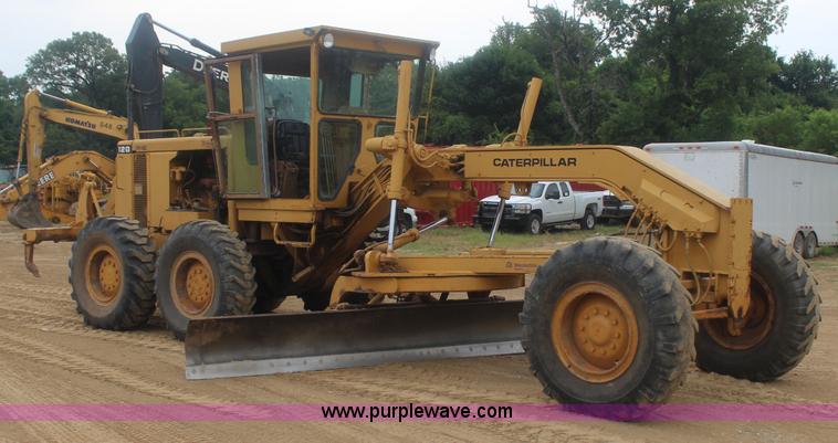 image for item J4489 1986 Caterpillar 12G motor grader