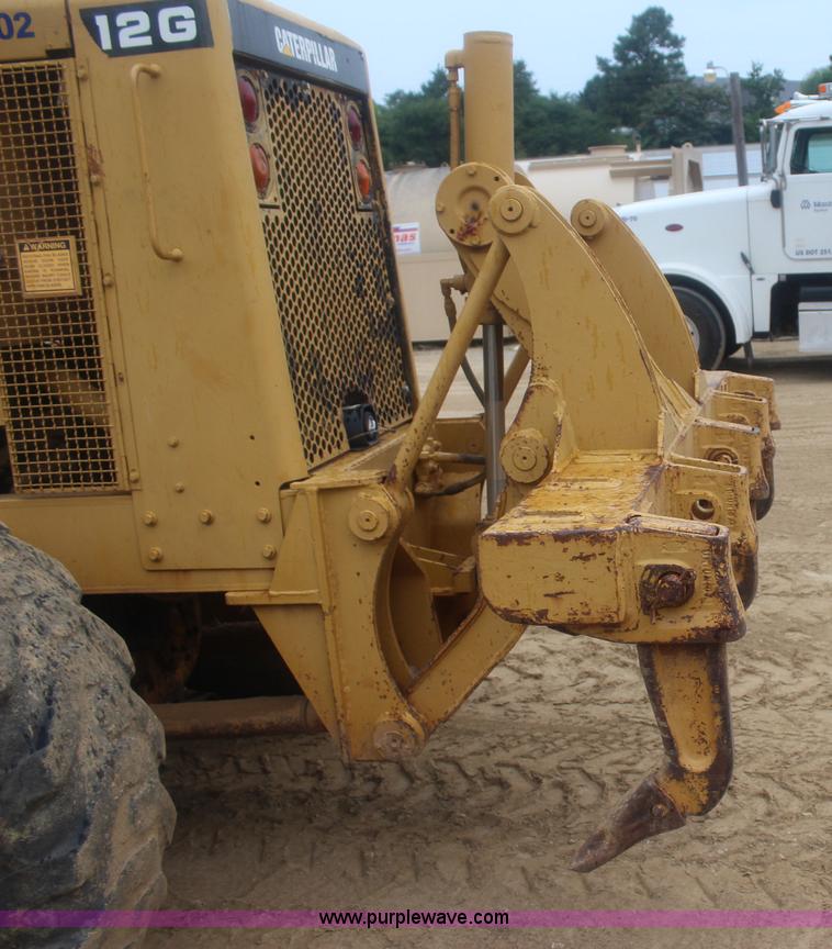 image for item J4489 1986 Caterpillar 12G motor grader